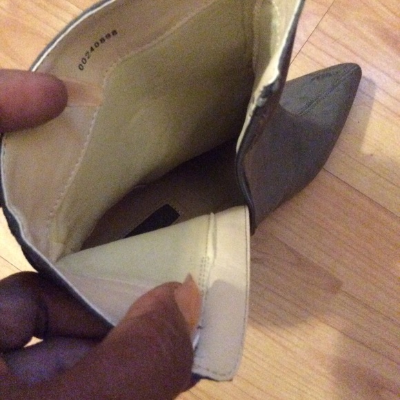 🚷❌SOLD 🚷❌BRAND NEW SUEDE ANKLE BOOTIES - Picture 6 of 7